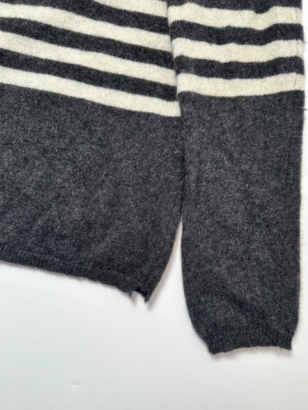 Lord & Taylor 100% Cashmere Sweater | Striped V-Neck | Soft Neutral | Size L - Picture 6 of 14